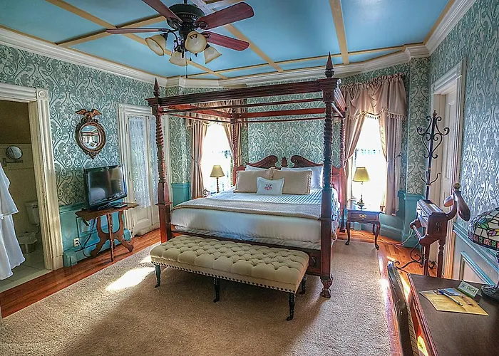 Best Hotels in Wallingford PA