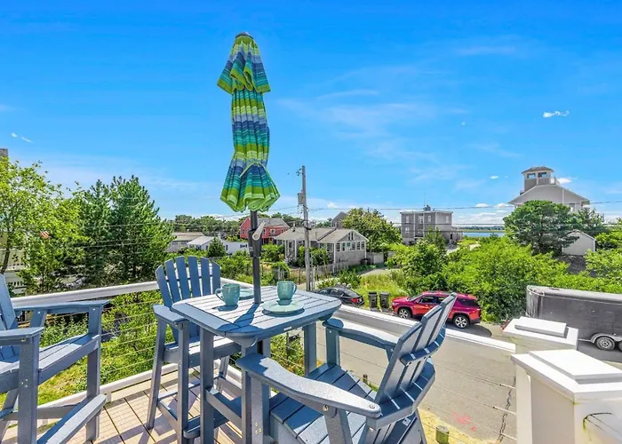 Top Newburyport Hotels on the Beach