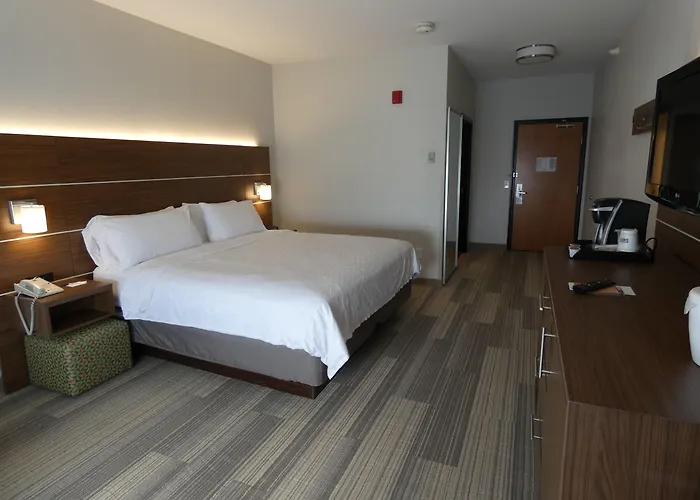 Top-Rated Hotels in Limon for Unforgettable Stays